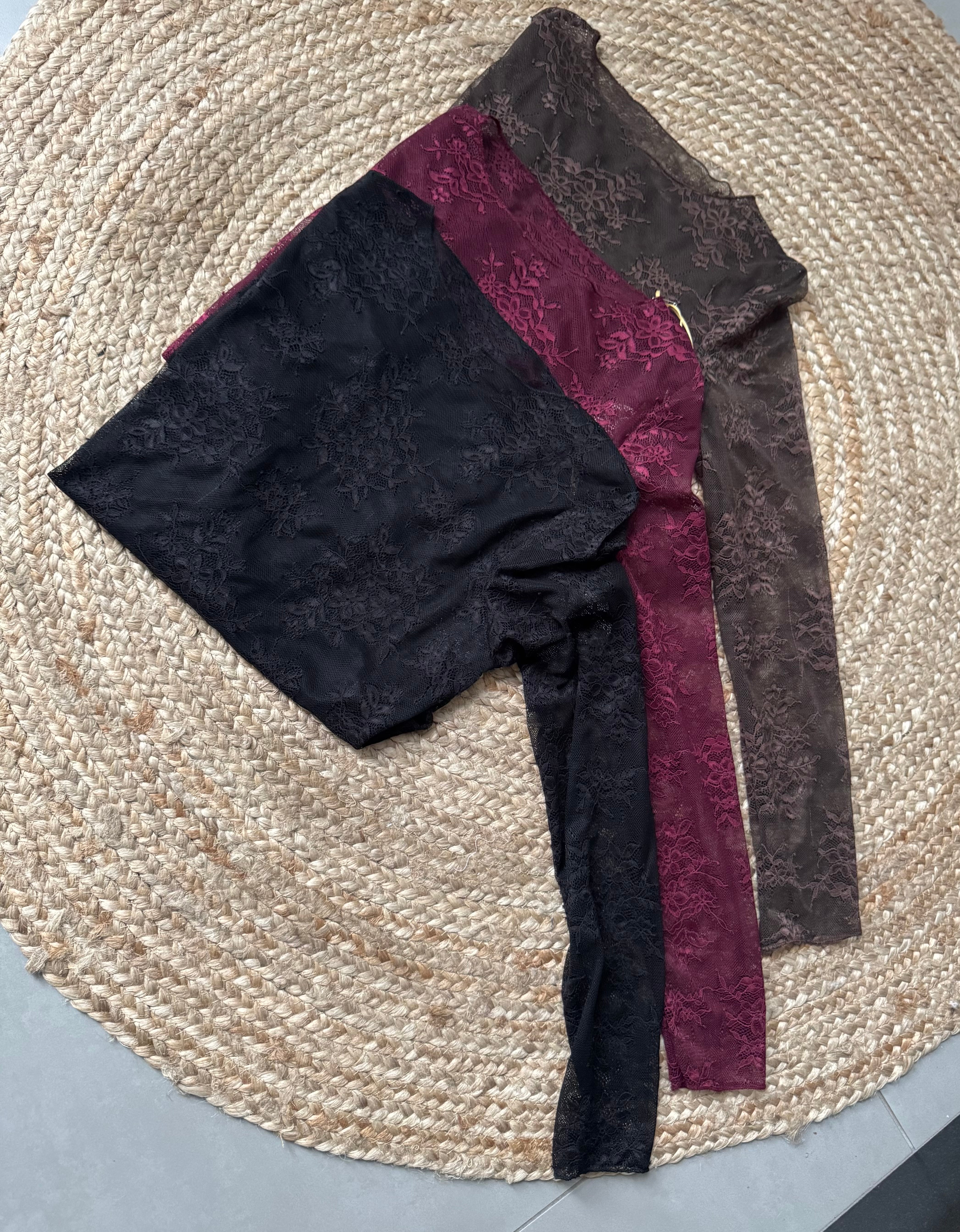 Blouse dentelle bordeaux